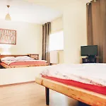 Мотель Hotelik 3*